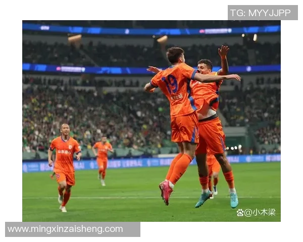 足球明星重返旧巢对决昔日战友激情四溢引发球迷热议